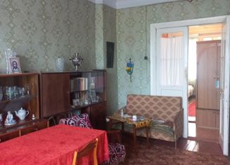 Продается трехкомнатная квартира, 72 м2, Вольск, улица Ленина, 125