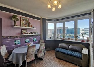 Продаю 2-комнатную квартиру, 60.3 м2, Москва, Ярцевская улица, 14, метро Молодёжная