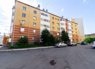 Продажа 3-комнатной квартиры, 68 м2, Курган, микрорайон 6А, 4А