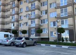 Сдаю 2-комнатную квартиру, 72 м2, Краснодарский край, Таманская улица, 121к9