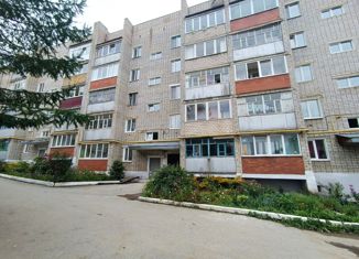 Продажа 2-ком. квартиры, 51.1 м2, Красноуфимск, улица Сухобского, 39