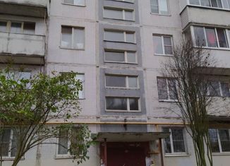 Однокомнатная квартира на продажу, 30.3 м2, Ломоносов, улица Федюнинского, 3к3