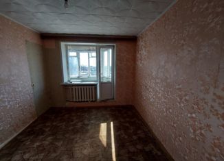 Продается 4-ком. квартира, 77 м2, поселок городского типа Балакирево, Центральный квартал, 2