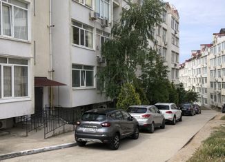 Продаю 1-комнатную квартиру, 46.3 м2, Севастополь, улица Челюскинцев, 57/1
