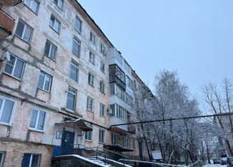 Продажа трехкомнатной квартиры, 60 м2, поселок городского типа Суходол, улица Суворова, 6