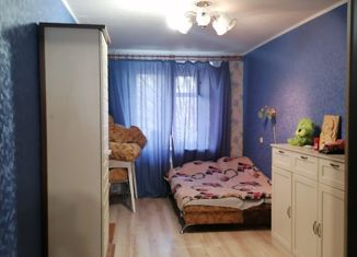 Продам трехкомнатную квартиру, 59 м2, Нижний Новгород, улица Старых Производственников, 11, улица Старых Производственников