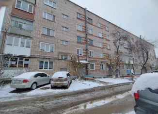 Продам 3-ком. квартиру, 62.3 м2, Красноуфимск, улица Ухтомского, 21