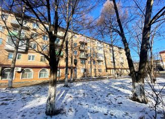 Продается 3-комнатная квартира, 55.9 м2, Артём, улица Ленина, 3