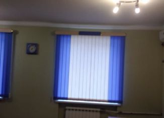 Продажа 4-ком. квартиры, 60.6 м2, Новотроицк, улица Губина, 8