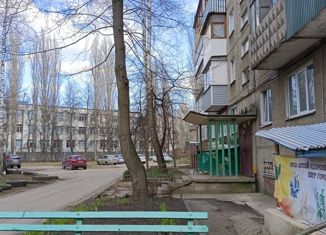 Продаю 1-комнатную квартиру, 30 м2, Елец, улица Спутников, 13