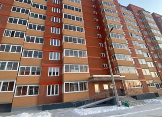 Сдается 2-ком. квартира, 60 м2, Сосновоборск, Солнечная улица, 47