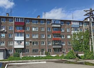 Продажа 2-комнатной квартиры, 43.3 м2, Шадринск, улица Свердлова, 72
