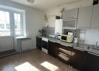 Однокомнатная квартира на продажу, 43 м2, деревня Берёзовка, Кленовая улица, 10