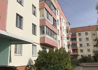 Продается трехкомнатная квартира, 68 м2, Тутаев, Советская улица, 36