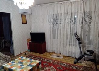 Продам трехкомнатную квартиру, 53.2 м2, Ростовская область, проспект Строителей, 43