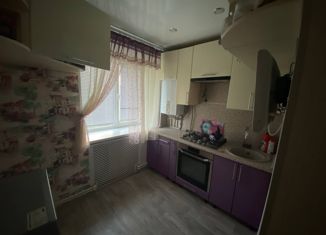 Продаю 3-комнатную квартиру, 50.4 м2, Южа, Советская улица, 14