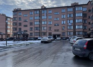 Аренда 2-комнатной квартиры, 60 м2, Северная Осетия, улица Курсантов-Кировцев, 40