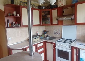 Продается 1-комнатная квартира, 30.4 м2, Омск, проспект Карла Маркса, 83