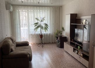 Продается 2-комнатная квартира, 45.2 м2, Биробиджан, улица Миллера, 15