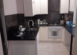 3-комнатная квартира на продажу, 61.1 м2, Санкт-Петербург, улица Шелгунова, 37, метро Ломоносовская