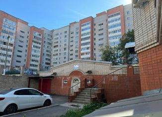 2-ком. квартира на продажу, 76 м2, Киров, улица Труда, 37А