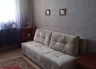 Продается трехкомнатная квартира, 67 м2, город Семилуки, улица Дзержинского, 24