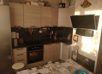 Продам 3-комнатную квартиру, 83 м2, Москва, улица Маршала Кожедуба, 4, улица Маршала Кожедуба