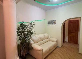 Продам 2-ком. квартиру, 70 м2, Нижний Новгород, проспект Октября, 16, проспект Октября