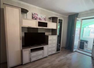 Сдается 1-ком. квартира, 58 м2, Альметьевск, проспект Строителей, 10