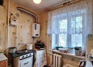 Продается 3-ком. квартира, 56 м2, Каменск-Шахтинский, Астаховский переулок, 59