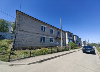 2-комнатная квартира на продажу, 51.3 м2, посёлок городского типа Кардымово, улица Ленина, 50