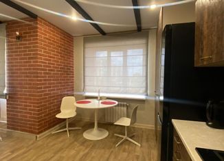 Продаю двухкомнатную квартиру, 62 м2, Тамбов, улица Киквидзе, 110А, Советский район