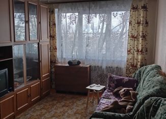 Продается двухкомнатная квартира, 43.2 м2, Мурманская область, улица Александрова, 28