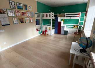 Продаю 5-комнатную квартиру, 133.6 м2, Санкт-Петербург, 12-я линия Васильевского острова, 45, муниципальный округ Васильевский