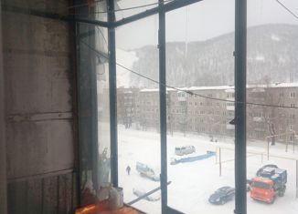 Четырехкомнатная квартира на продажу, 61.6 м2, Аша, улица Нелюбина, 30