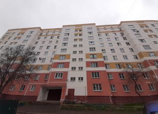 Продам трехкомнатную квартиру, 66.5 м2, Нижнекамск, улица Менделеева, 14