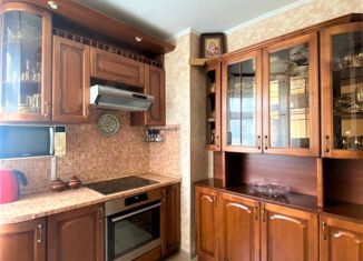 Продажа 3-комнатной квартиры, 77 м2, Москва, Ключевая улица, 18, район Братеево