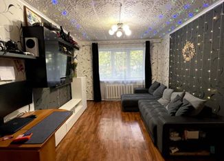 Продаю трехкомнатную квартиру, 55 м2, Шлиссельбург, Затонная улица, 1А