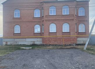 Продаю трехкомнатную квартиру, 435 м2, село Выселки, Дорожная улица, 10А