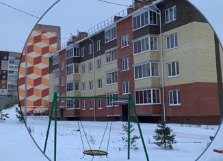 Продажа 2-ком. квартиры, 60.8 м2, Тутаев, Комсомольская улица, 123А