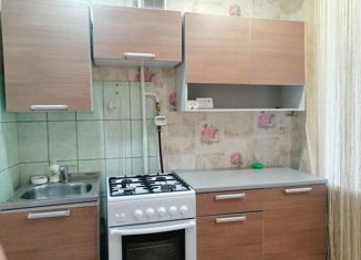 Продаю 1-ком. квартиру, 31 м2, Новотроицк, улица Марии Корецкой, 21