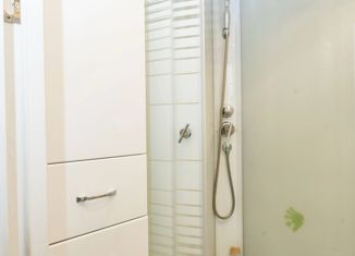 Продается 2-ком. квартира, 55.2 м2, Кыштым, улица Соплякова, 1