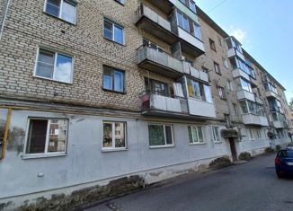 Продам трехкомнатную квартиру, 59 м2, Псковская область, Рабочая улица, 4