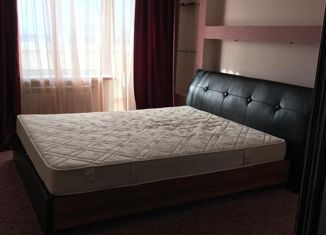 Продается 2-комнатная квартира, 55.7 м2, Артём, улица Кирова, 74