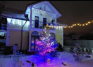 Продам дом, 170 м2, городской посёлок Ульяновка, улица Карла Маркса