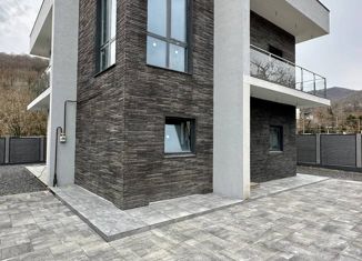 Продаю дом, 200 м2, село Пластунка, улица Джапаридзе