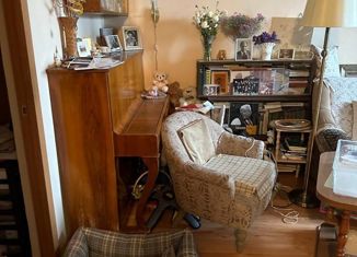 Продается 3-комнатная квартира, 61.7 м2, Москва, улица Генерала Антонова, 5к3, улица Генерала Антонова