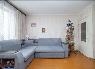 Продается 2-комнатная квартира, 36.9 м2, Екатеринбург, улица Крауля, 69, улица Крауля