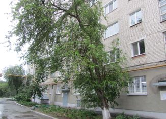 Трехкомнатная квартира на продажу, 55.8 м2, поселок городского типа Рефтинский, улица Гагарина, 11