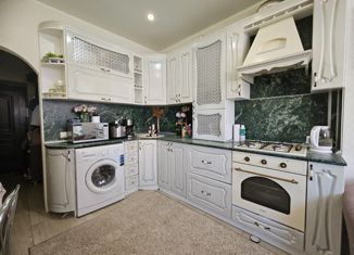 Продаю 1-комнатную квартиру, 42.3 м2, Невинномысск, улица Калинина, 175Б